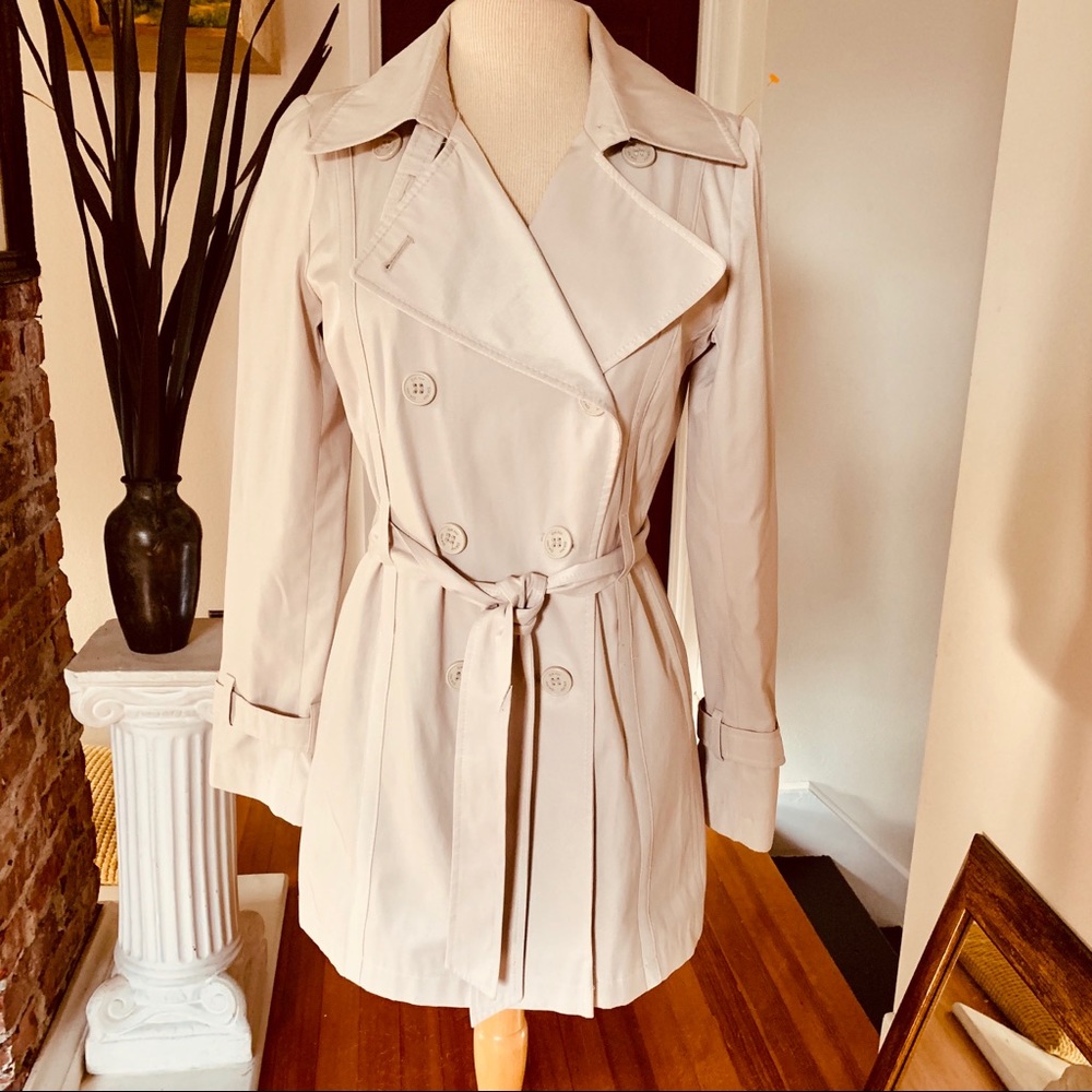NWOT DKNY Trench Coat Size S